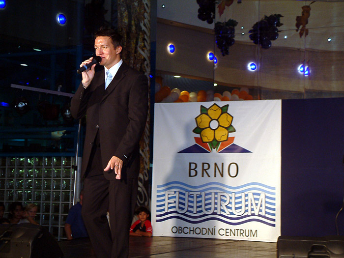 petr_holik-2003-foto010_velke